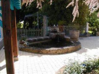 bassin en pierre qui fuit